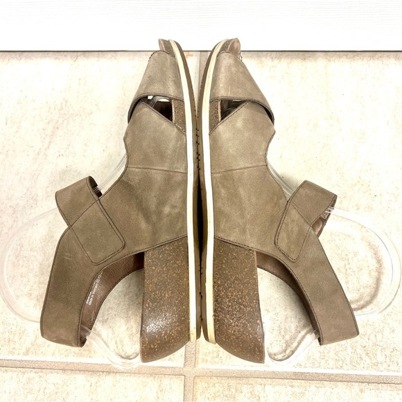 Dansko Women’s Sharla Tan Slingback Wedge Sandal Size 41 EU 10.5 US preppy comfy - Picture 7 of 9